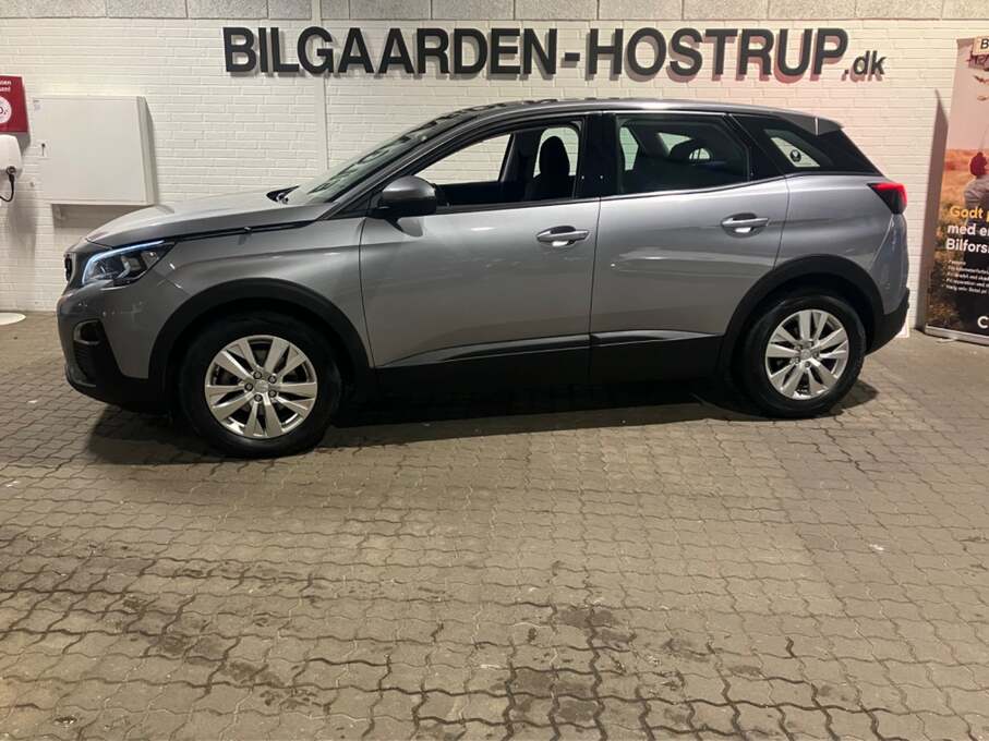 Peugeot 3008 BlueHDi 120 Active - CUV