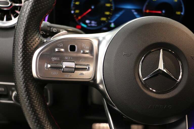 Mercedes EQB300