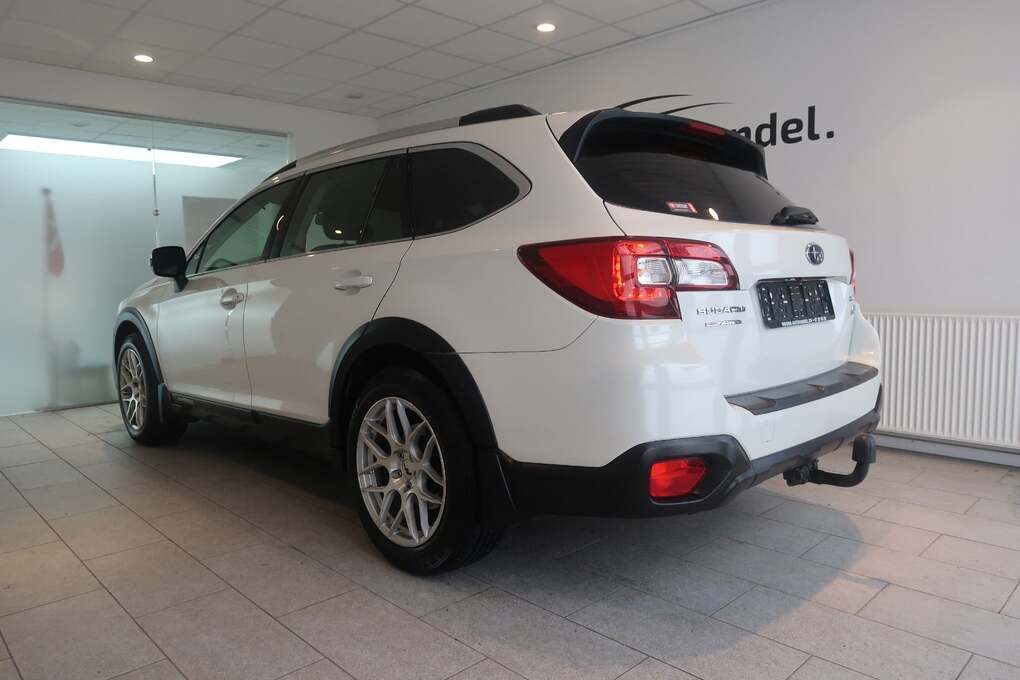 Subaru Outback D Base CVT AWD - CUV 4x4 Aut.